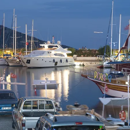 Sisyphos ホテル 2*